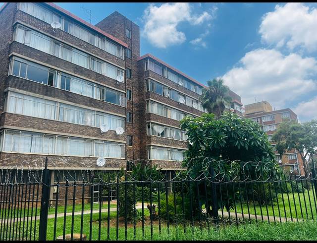 3 BEDROOM APARTMENT SOLD IN SUNNYSIDE